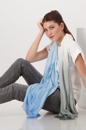 Monari Scarf Gradient Thunder Ptn