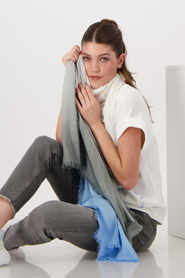 Monari Scarf Gradient Thunder Ptn