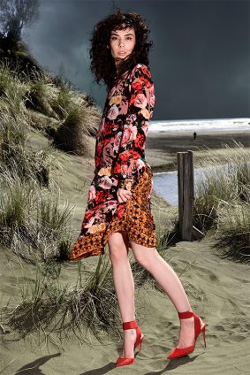 Curate Face The Tunic Dress Roses