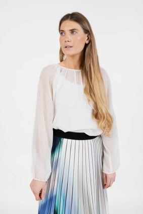 Coster Shirt with Shine and Transparency Sheer Cream