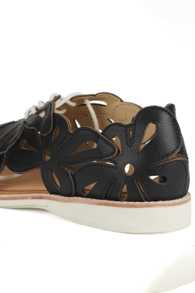 Rollie Sidecut Applique Shoe Black