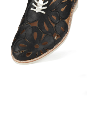 Rollie Sidecut Applique Shoe Black