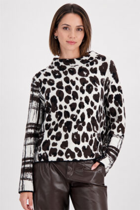 Monari Jacquard Pattern Mix Sweater in black worn by a model