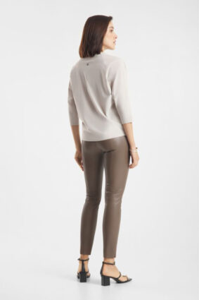 Raffaello Rossi Grazia Top Chalk with classic round neckline and three-quarter raglan sleeves