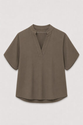 Raffaello Rossi Loui Top Olivin with V-neckline and subtle balloon sleeves