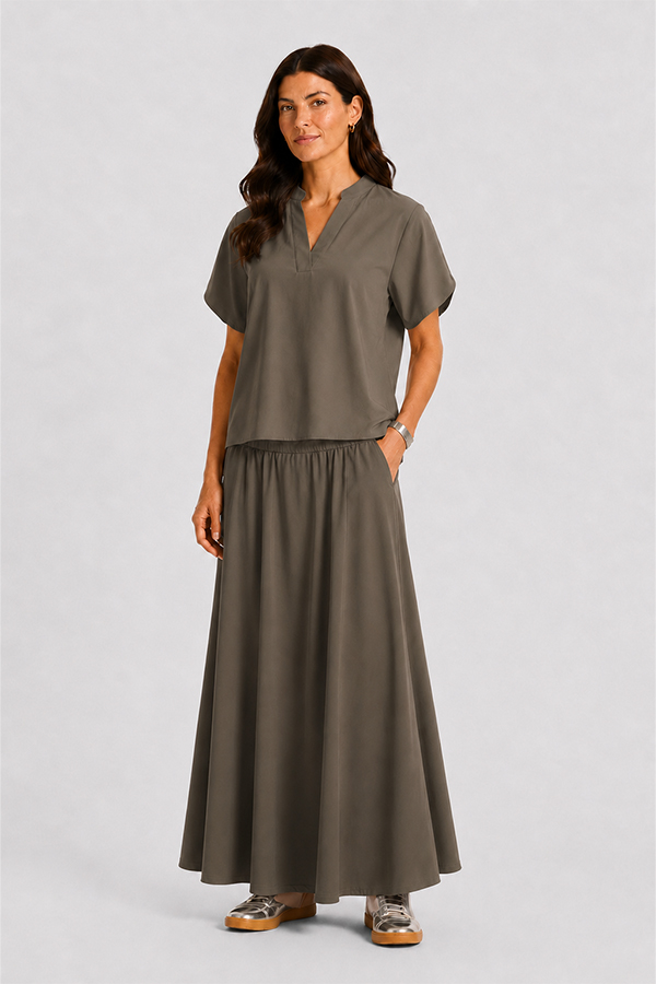 Raffaello Rossi Smea Skirt Olivin with a flowing wide leg silhouette and elastic waistband