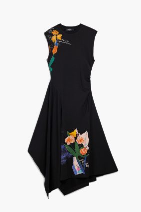 Desigual Asymmetric Floral Dress Negro styled with black heels and accessories