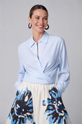 Herzens Blouse Azurro Superwhite fine blue and white striped button-through shirt with classic collar and tailored cuffs.