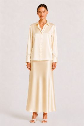 Herzens Collar Blouse Mozarella off-white silk blend shirt.