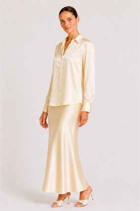Herzens Collar Blouse Mozarella elegant soft off-white silk shirt with a classic pointed collar, concealed button front, and wide cuffs.