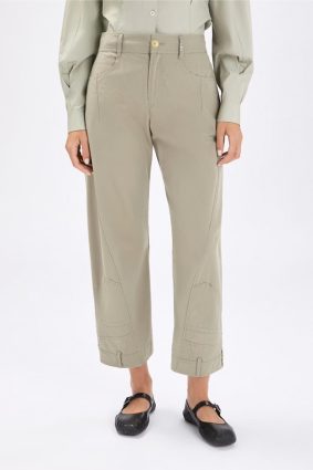 High Lola Pants in cotton-lyocell blend fabric showcasing a turned-down waistband with belt loops.