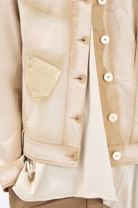 High Onset Short Jacket in a cotton-elastane blend showcasing trouser-inspired hem details with belt loops.
