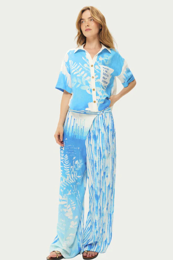Me369 Aria cropped indigo linen shirt with white botanical prints