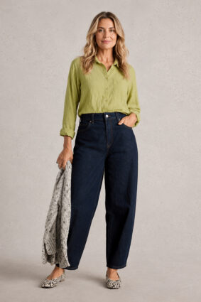 The White Stuff Sophie Organic Cotton Shirt Lgt Green is an easy everyday shirt that brings a fresh pop of colour to your wardrobe.
