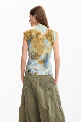 Desigual Textured T-Shirt Sudan Brown crinkled high-neck cap-sleeve top in brown, gold, blue, and olive watercolor print