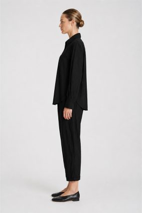 Mela Purdie Resort Blouse in Black front view featuring relaxed silhouette and classic collar