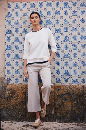Peruzzi Rib Front Top Ecru with contrast navy trim
