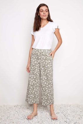 UP! Wild Daisy Techno Vented Ankle Pant in Wild Daisy Print