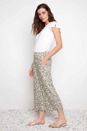 UP! Wild Daisy Techno Vented Ankle Pant in Wild Daisy Print