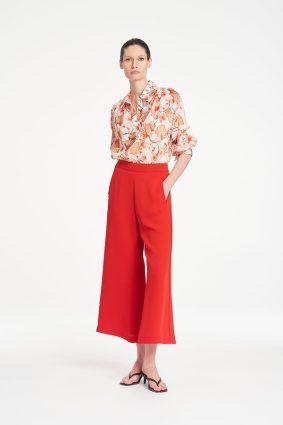 Mela Purdie Atrium Top in Herbarium floral print paired with papaya pants