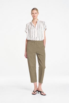 Mela Purdie Bow Pant in Olive featuring a clean, cropped silhouette and sophisticated tailored design