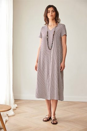 Peruzzi Stripe Dress Brn/Ecru featuring a fine brown and ecru stripe pattern with contrasting stripe directions, short sleeves, and a V-neckline in a relaxed midi length.