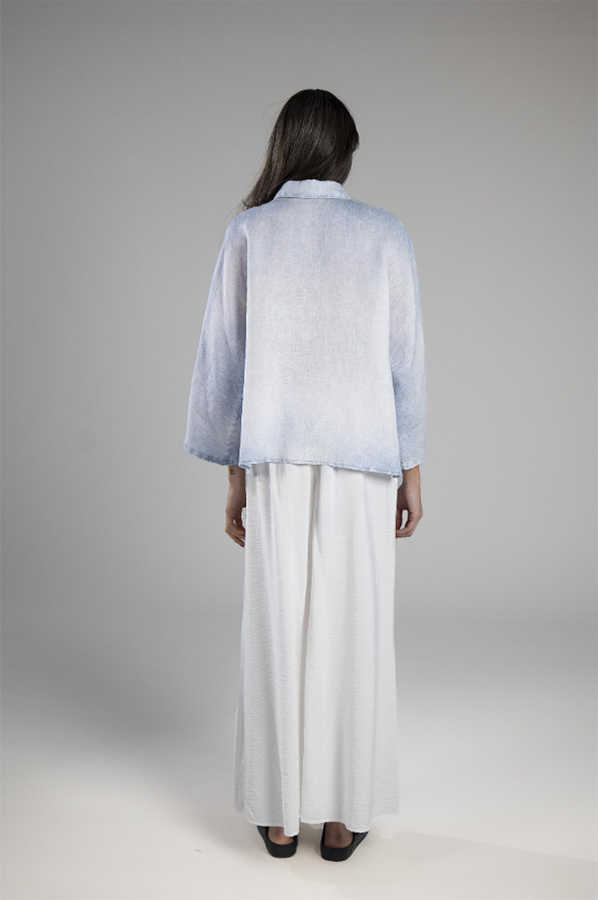Elemente Clemente Blouse Tege Bleach Denim with relaxed boxy silhouette