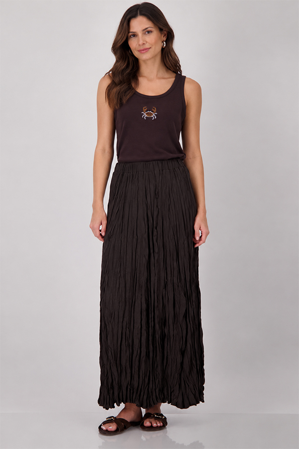 Monari crinkled maxi skirt in rich coffee brown featuring a comfortable elasticated waistband and flowing silhouette